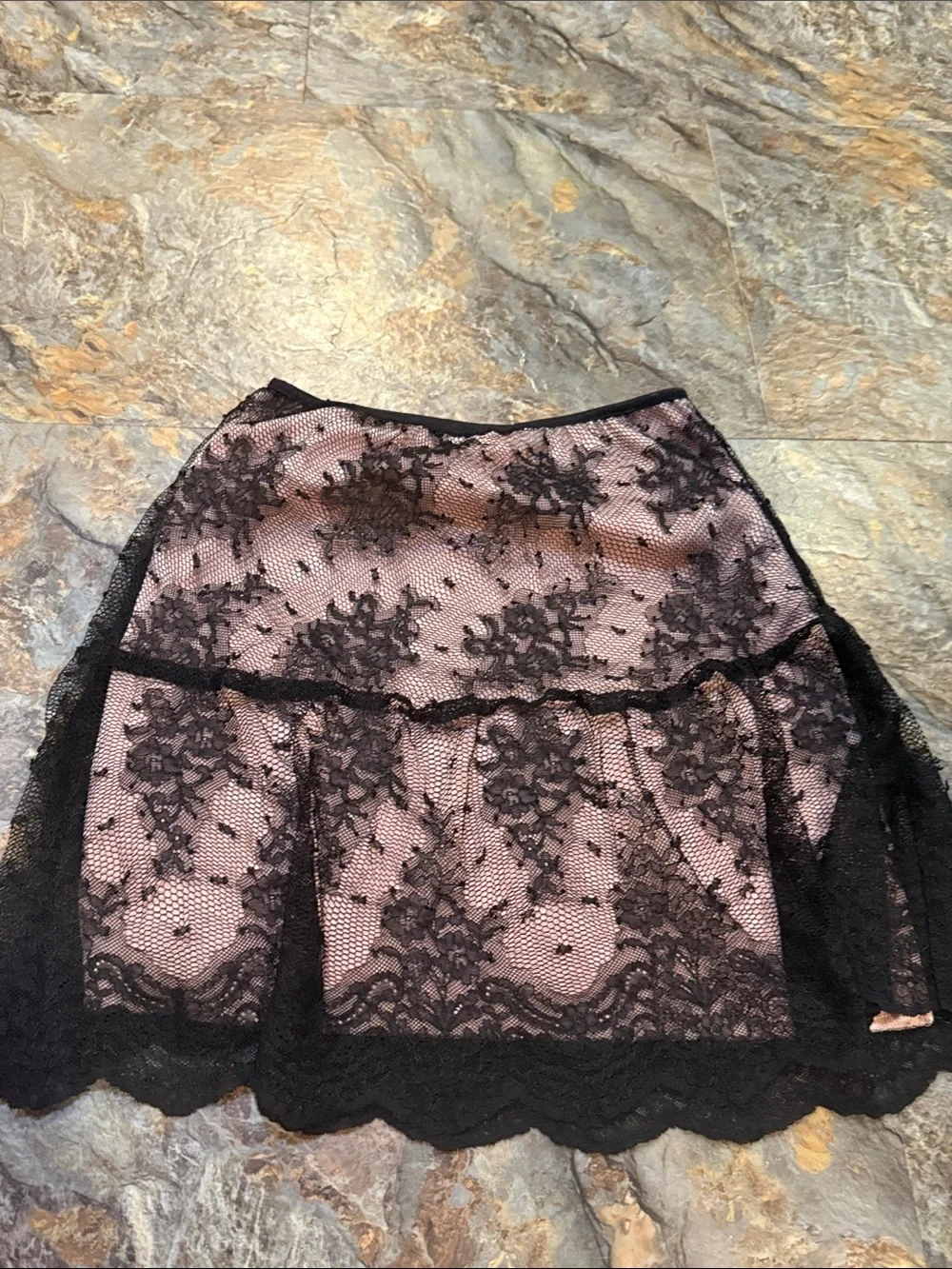 Girls size 16 Black Lace Overlay Skirt with Blush Lining - Picture 5 of 8
